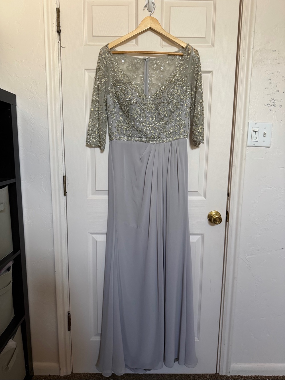 NWTs Embellished Silver Lace Bodice Evening Formal Mother of the Bride Gown